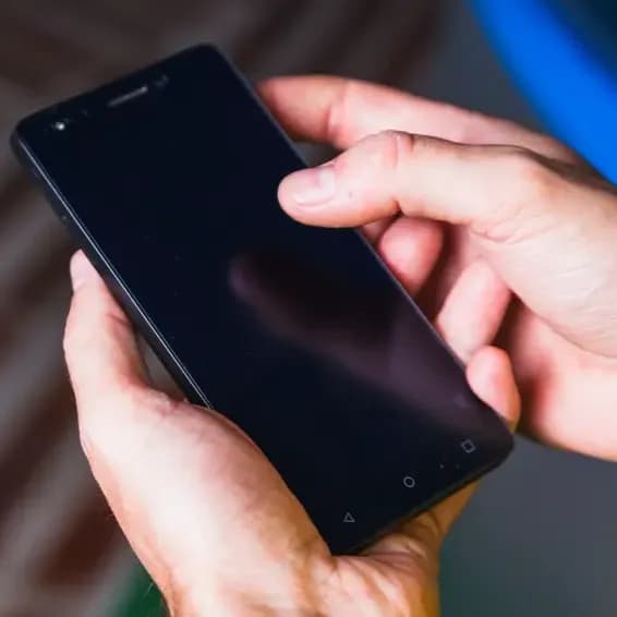 AXIS HP Tiba-Tiba Restart Sendiri? Begini Cara Mengatasinya! image gambar