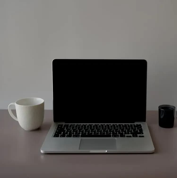 AXIS Cara Mudah Mengatasi Layar Laptop Hitam dengan Cepat! image gambar