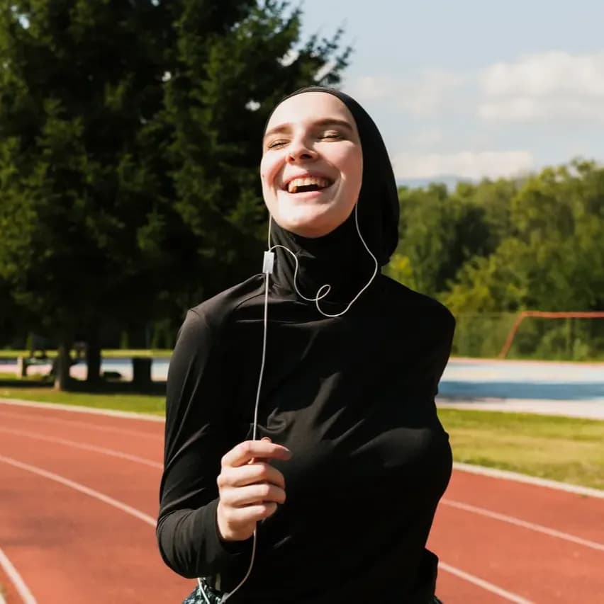 Tips Memilih Outfit Lari Hijab: Tetap Sehat dan Stylish