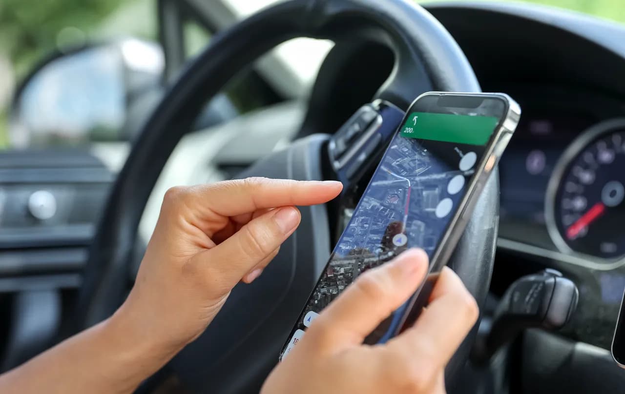 AXIS Cara Mengaktifkan GPS di HP dengan Mudah: Android & iPhone image gambar