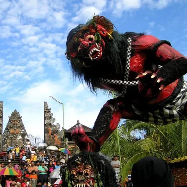 Menilik Makna Ogoh-Ogoh pada Hari Raya Nyepi di Bali
