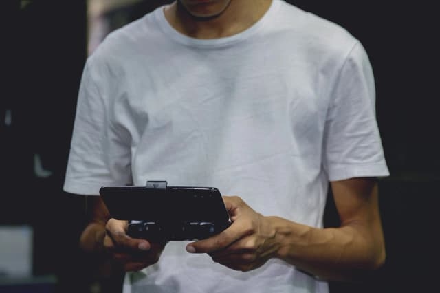 AXIS Gamers Harus Tahu, Ini Rekomendasi eSIM untuk Gaming! image gambar