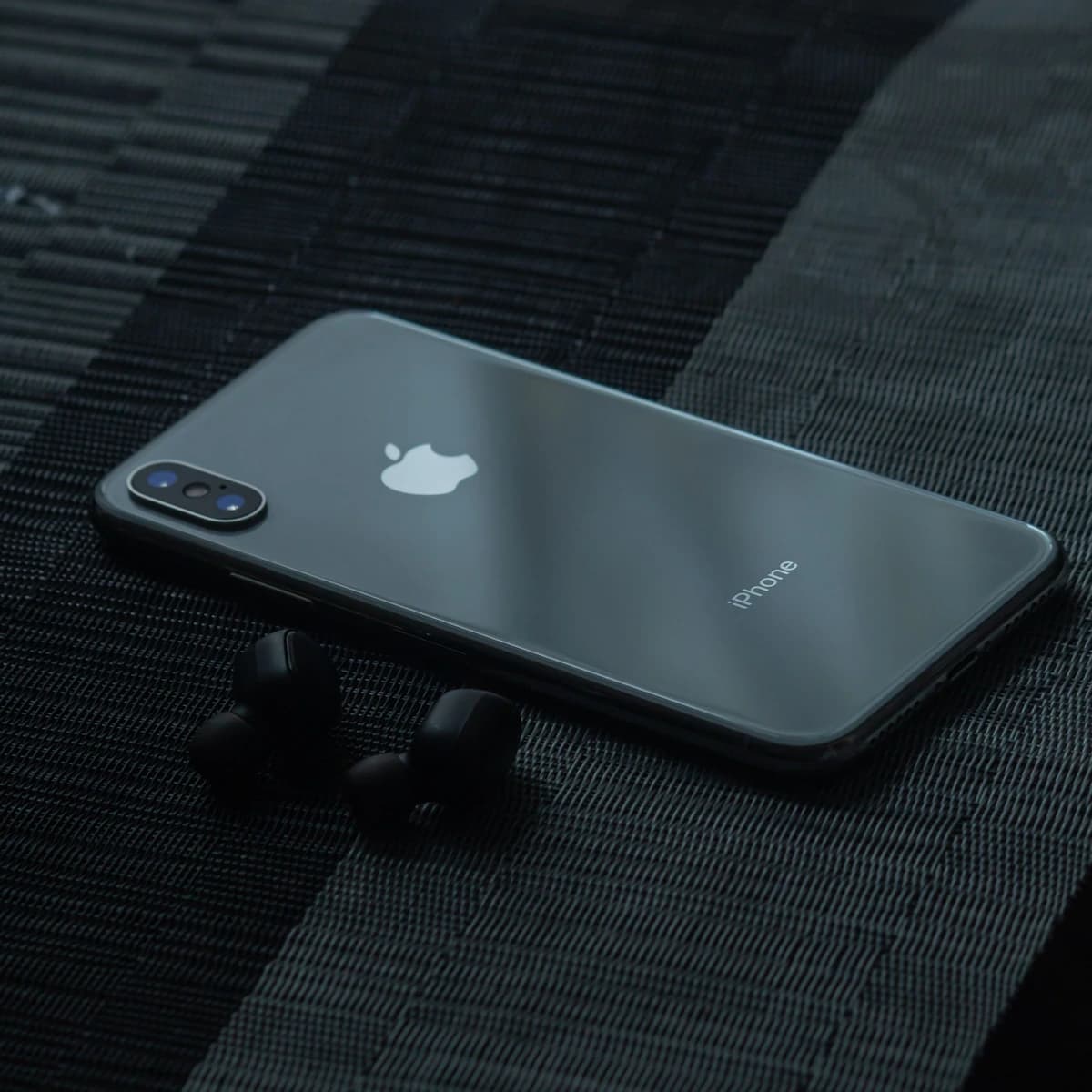 8 Daftar iPhone 3 Jutaan 2026 dan Spesifikasinya