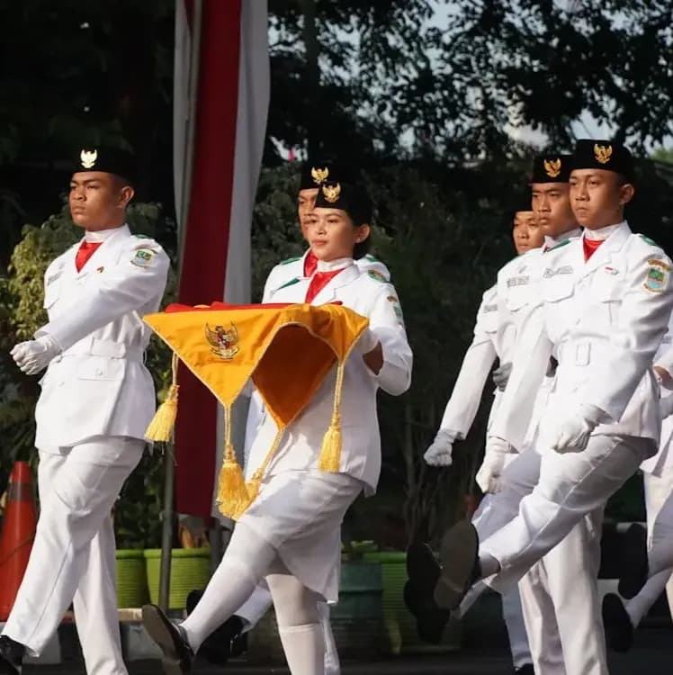 AXIS 3 Contoh Pidato 17 Agustus yang Singkat Namun Inspiratif image gambar