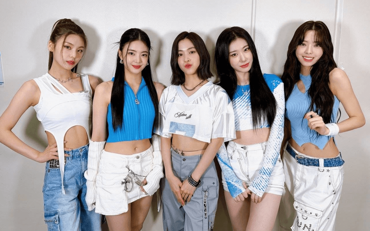 AXIS Lirik Lagu “Gold” Beserta Maknanya, Comeback Itzy Full Member image gambar