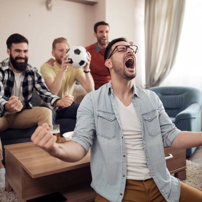 AXIS Lancar Streaming Liga Champions 2021 Pakai Paket Internet AXIS image gambar