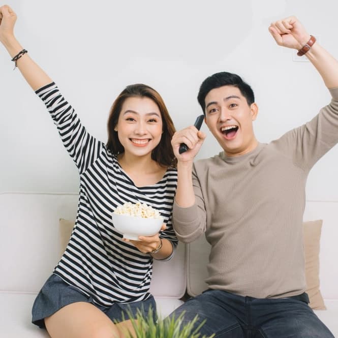 AXIS Aktifkan Paket Streaming Viu Buat Aktivitas Marathon Film Makin Seru image gambar