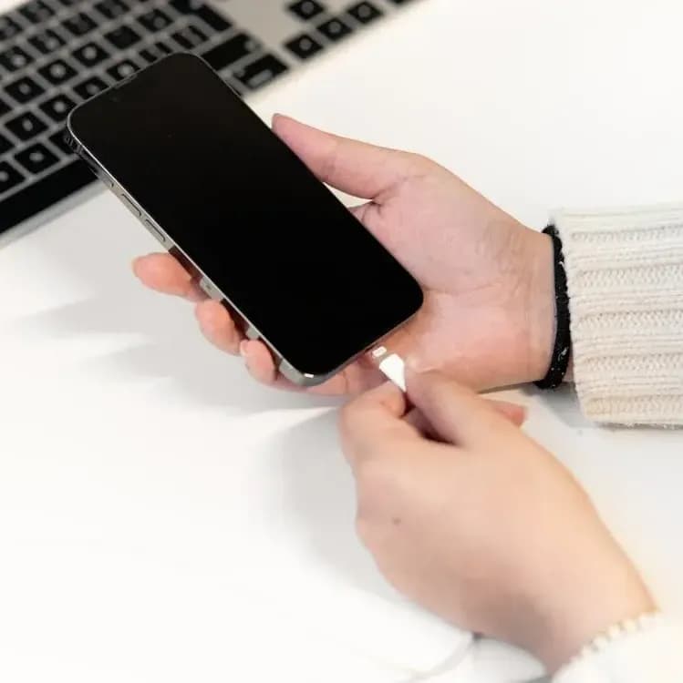 AXIS Cara Cas HP yang Benar Agar Baterai Tetap Awet image gambar