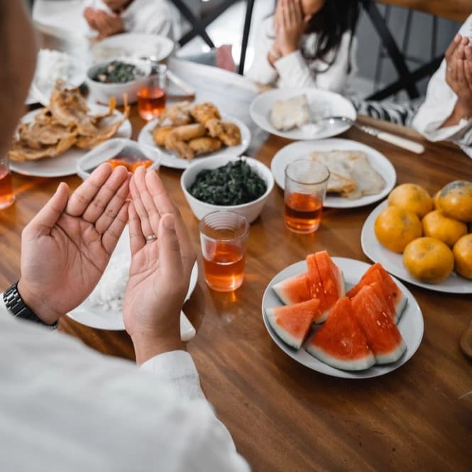 Menu Sahur Sehat Agar Tidak Lemas, Makin Semangat Puasa Seharian
