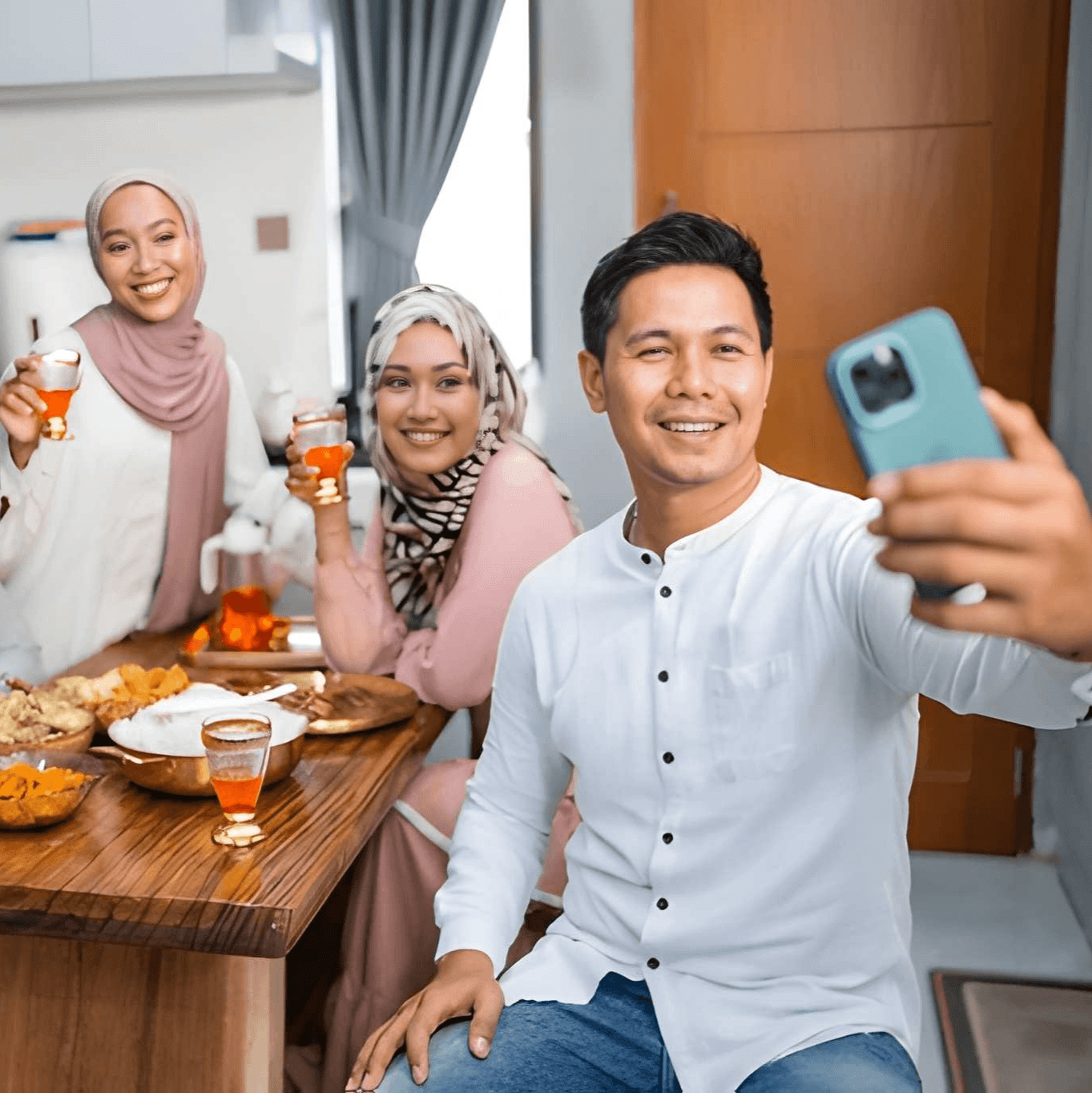 40 Ide Caption Bukber Aesthetic untuk IG dan WhatsApp