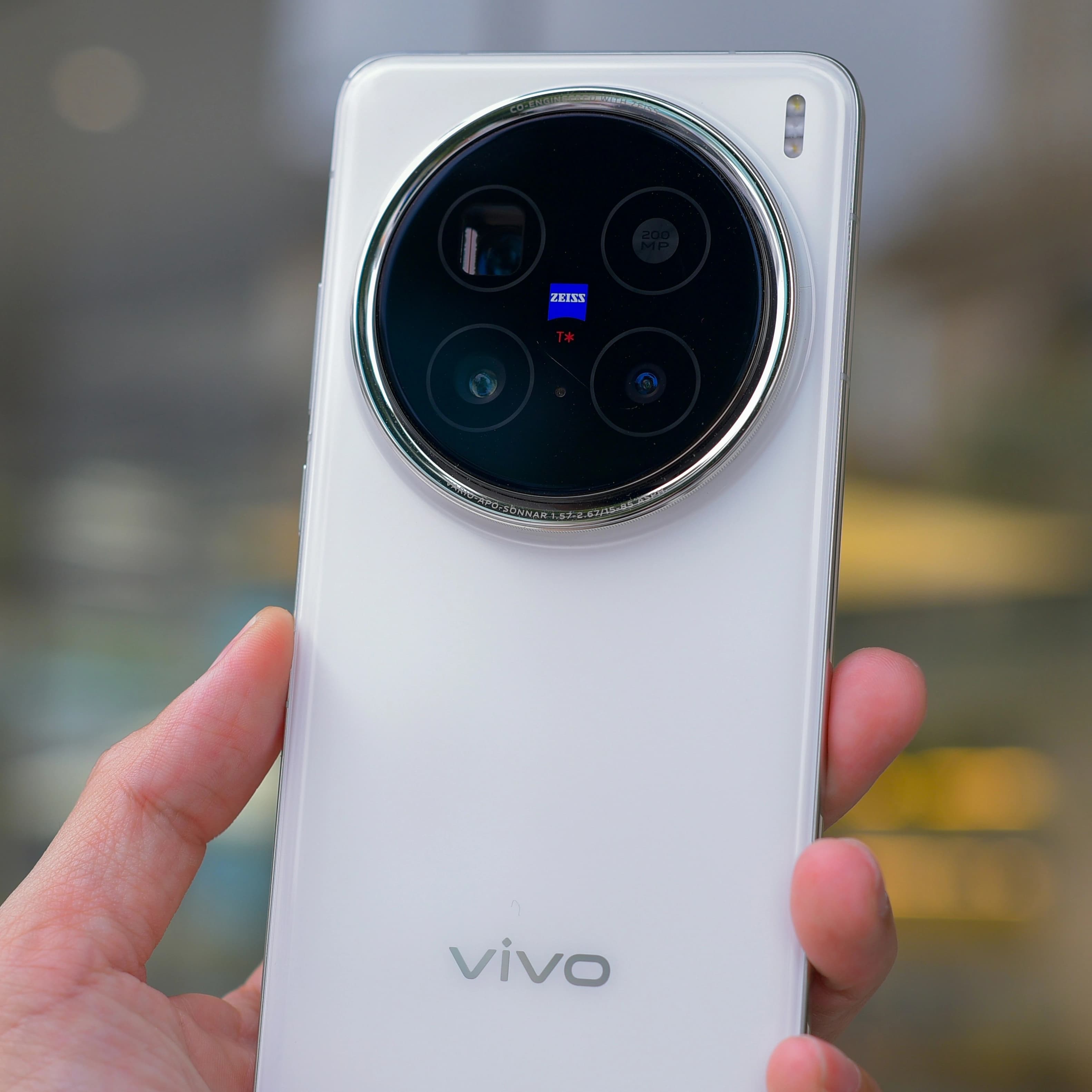 AXIS Cara Mengecek Tipe HP Vivo: Panduan Mudah untuk User Baru! image gambar