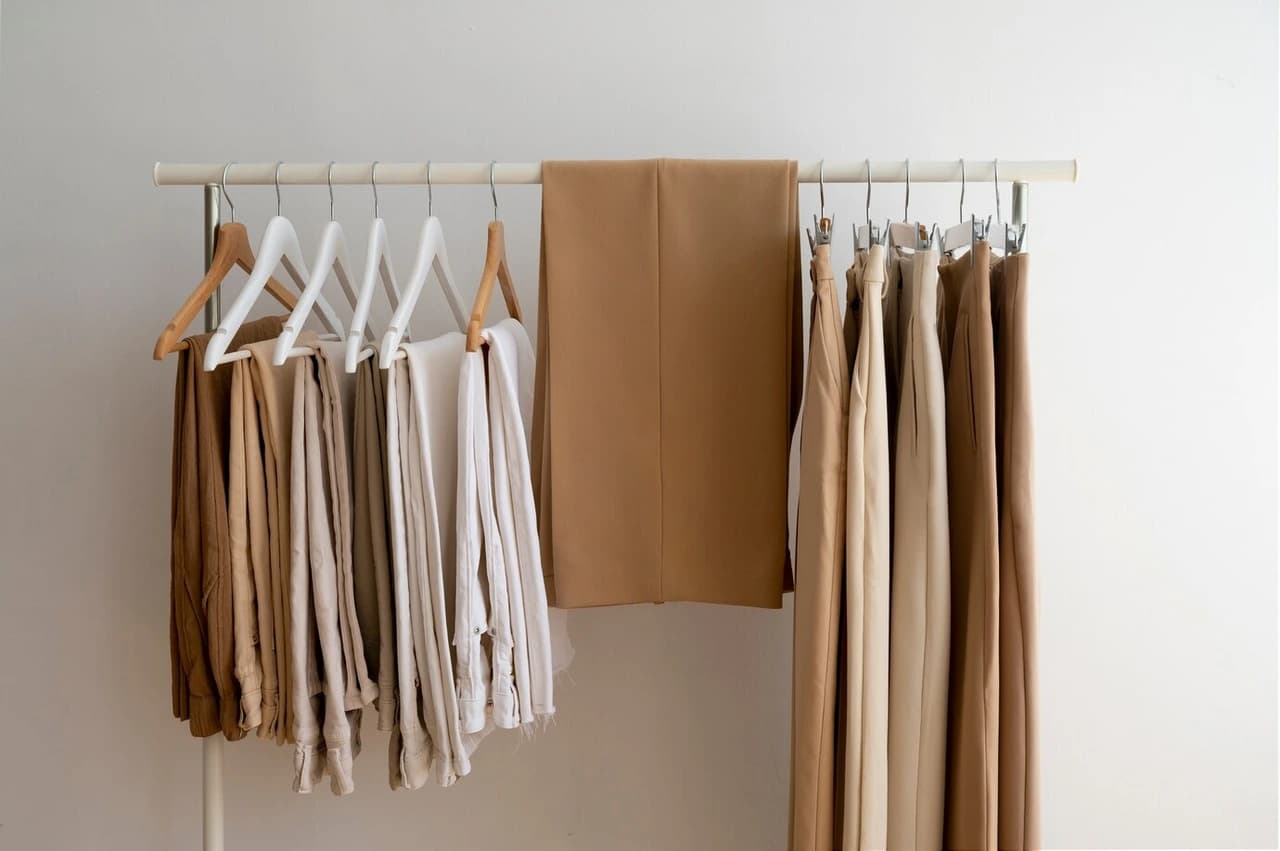 Definisi Konsep Capsule Wardrobe dan Cara Menerapkannya