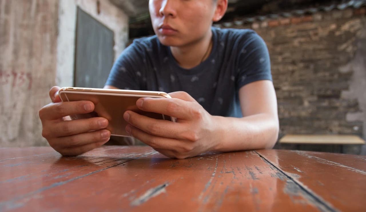 3 Cara Bikin Logo Squad Mobile Legend Keren, Auto Jadi Ikon!
