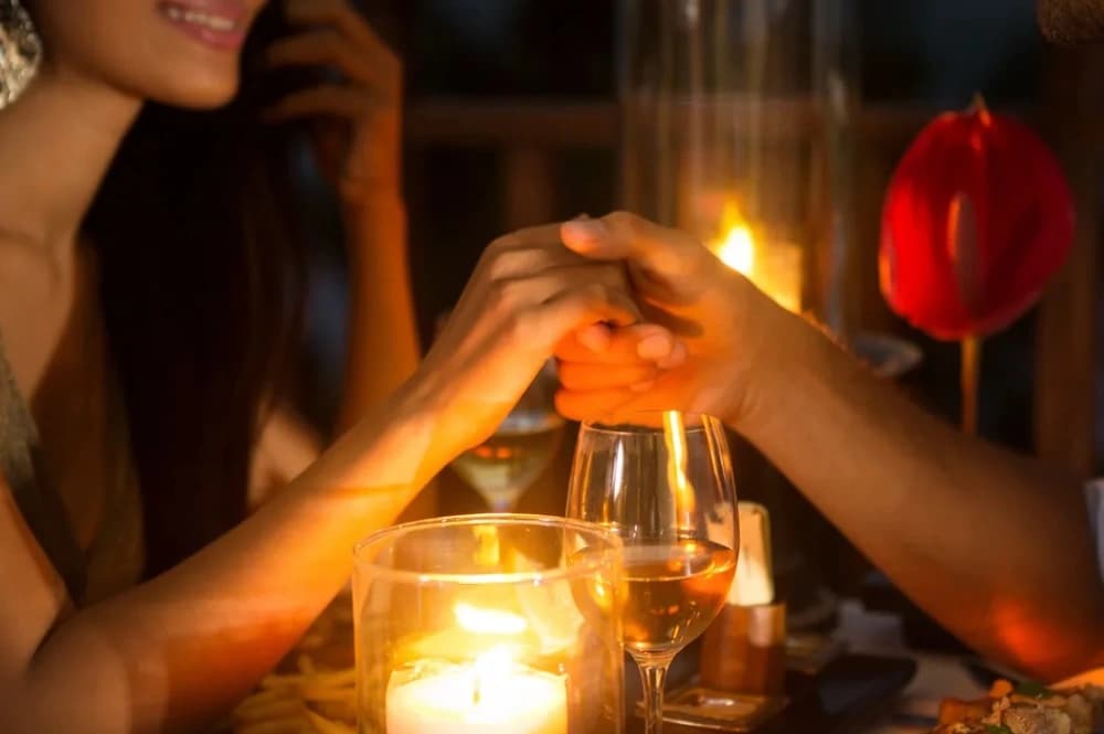 Kata-Kata Romantis Buat Pacar, Bikin Pasanganmu Melting