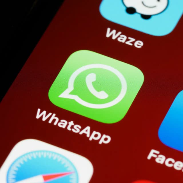 AXIS 5 Penyebab Kenapa WhatsApp Tidak Bisa Dibuka dan Solusinya image gambar