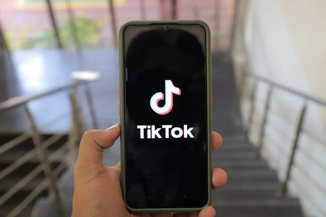 AXIS 6 Penyebab Kenapa TikTok Tidak Bisa Dibuka dan Solusinya image gambar