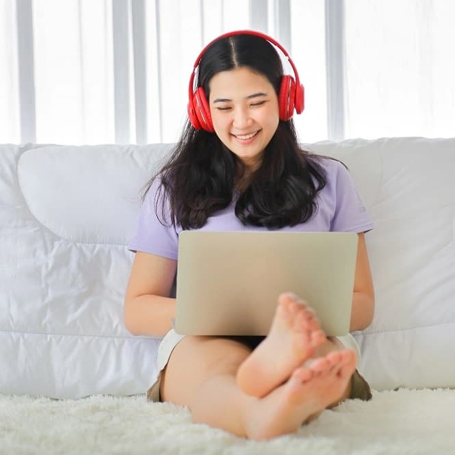 AXIS Rekomendasi Paket AXIS untuk Semua Kebutuhan Liburanmu, Nge-Game hingga Streaming image gambar