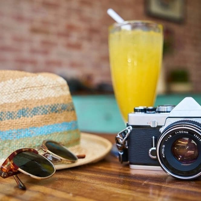 AXIS Tetap Aman dengan Tips Liburan Saat Pandemi image gambar