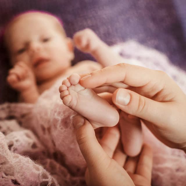 AXIS 35 Ucapan Kelahiran Bayi yang Penuh Doa dan Bermakna image gambar