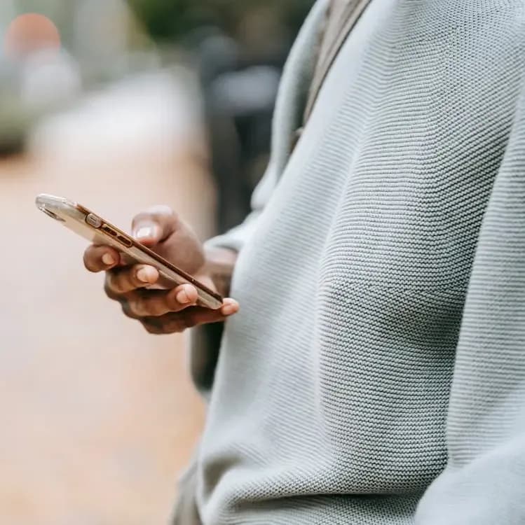 5 Rekomendasi Bot Telegram Paling Bermanfaat 2025