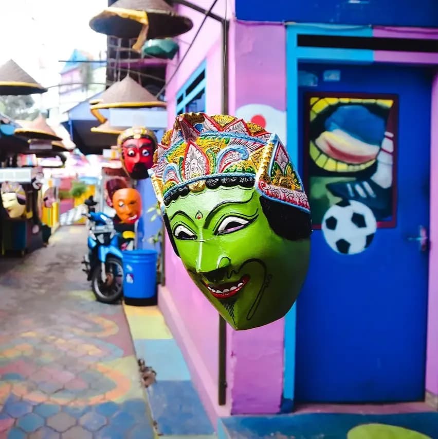 AXIS 8 Tempat Wisata di Malang yang Lagi Hits dan Instagramable image gambar