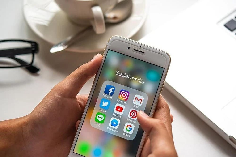 AXIS Terbelenggu Kuota? Pakai Paket Internet Social Media AXIS! image gambar