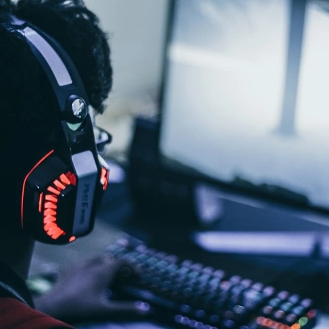 AXIS Skin Senjata Terbaik Bikin Kamu Makin Jago Main Free Fire image gambar