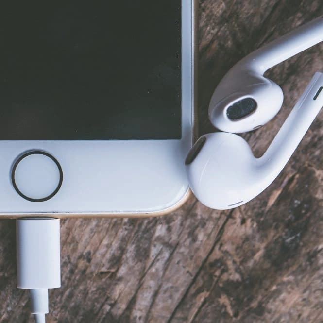 AXIS Rekomendasi Lagu BTS yang Enak Didengar Saat Sedih image gambar