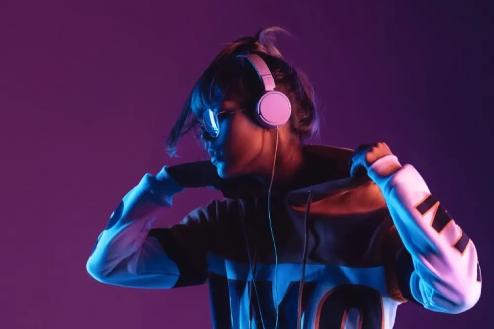 Santai Ngabuburit dengan Paket Streaming Musik AXIS