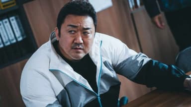 AXIS 10 Rekomendasi Film Ma Dong Seok, Dari Action sampai Thriller! image gambar